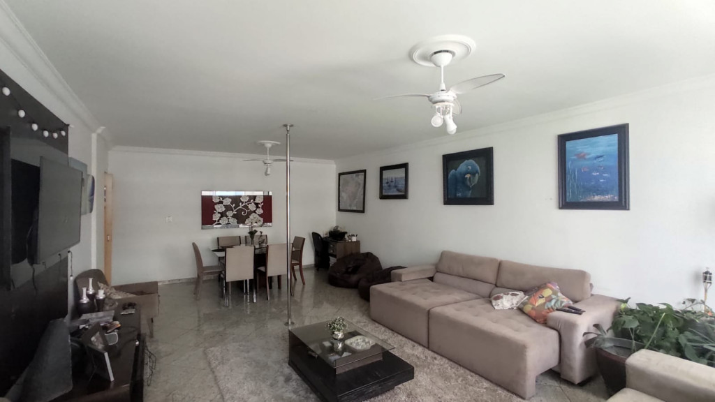 Apartamento para venda ou locação na Avenida Marechal Floriano Peixoto, Pompéia, Santos, SP