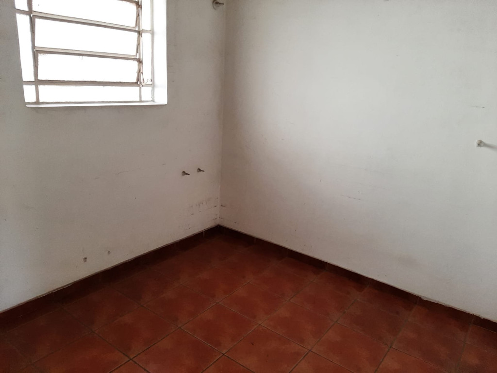 Casa à venda com 3 quartos, 210m² - Foto 1