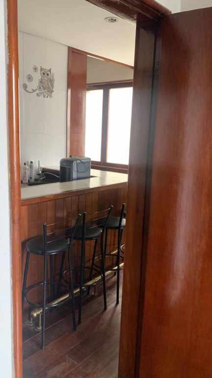 Apartamento à venda com 1 quarto, 57m² - Foto 1