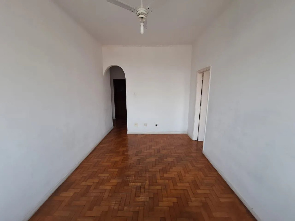 Apartamento à venda com 1 quarto, 48m² - Foto 2