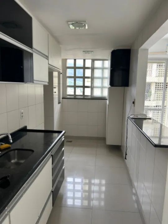 Apartamento à venda com 2 quartos, 86m² - Foto 2