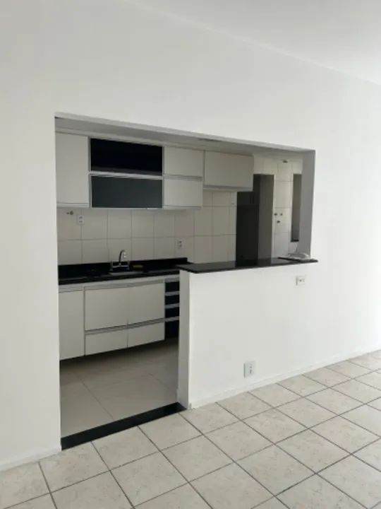 Apartamento à venda com 2 quartos, 86m² - Foto 3