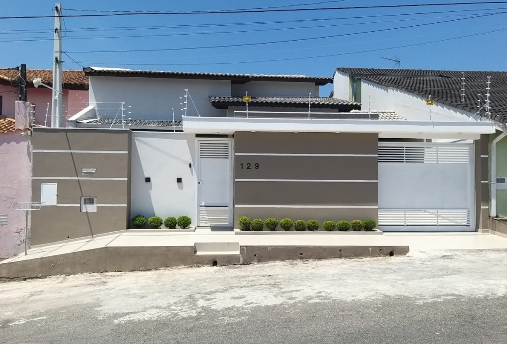 Casa a venda na Rua Cincinato Fogaça de Almeida, Jardim América, Jacareí, SP