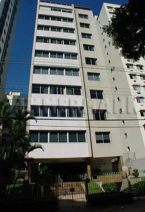 Apartamento à venda com 3 quartos, 200m² - Foto 1