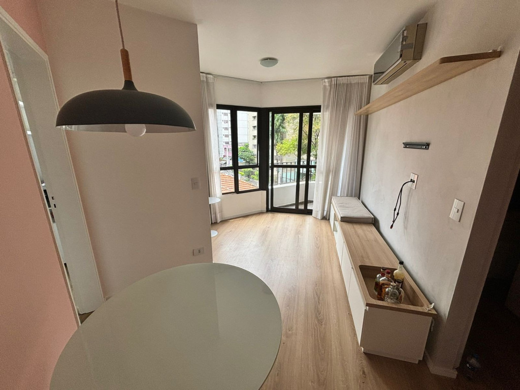 Apartamento à venda com 1 quarto, 36m² - Foto 2