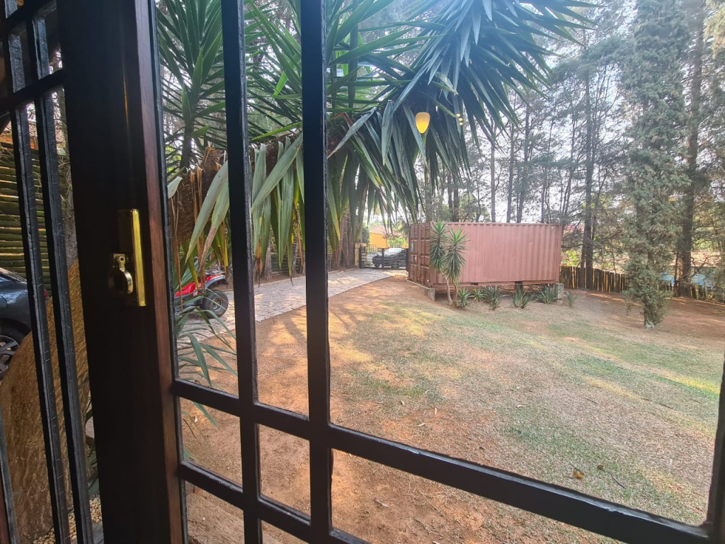 Casa de Condomínio à venda com 4 quartos, 350m² - Foto 13