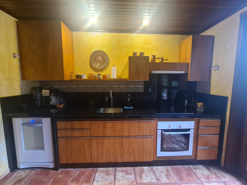 Casa de Condomínio à venda com 4 quartos, 350m² - Foto 16