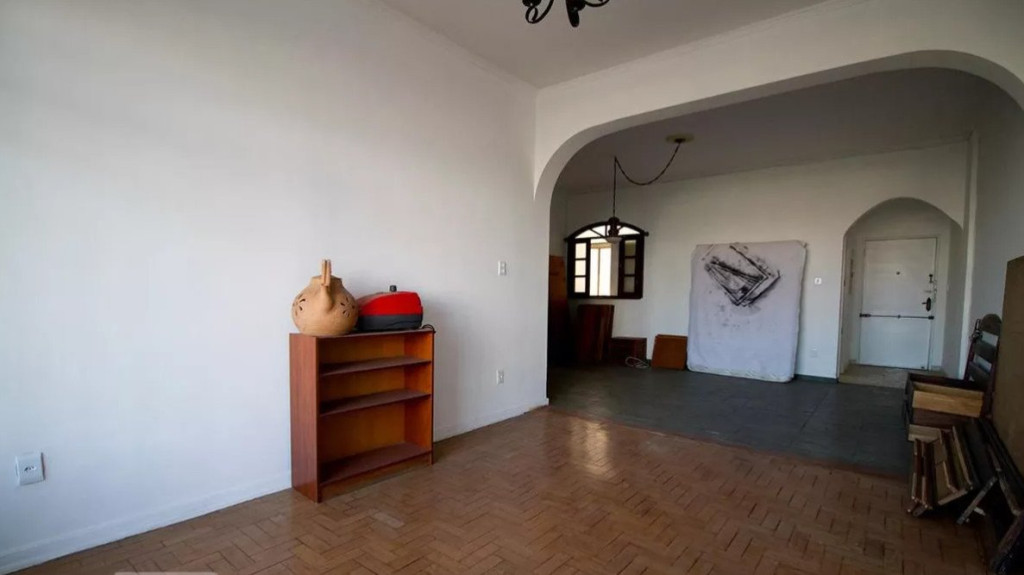 Apartamento à venda com 3 quartos, 138m² - Foto 2