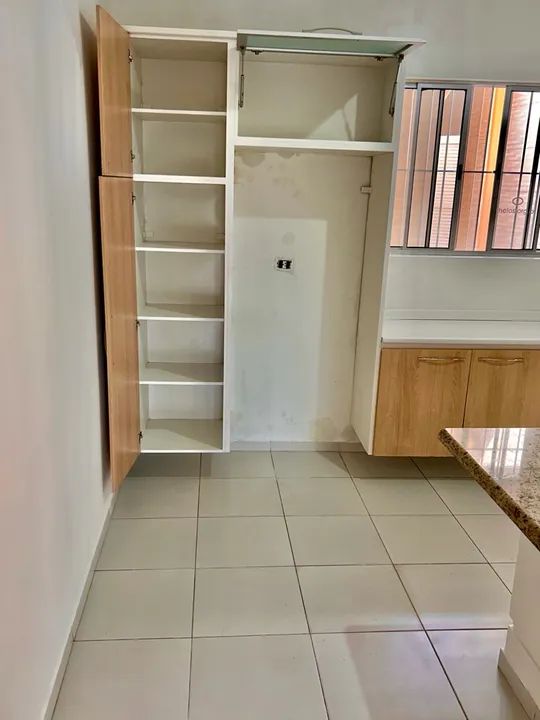 Casa à venda com 2 quartos, 132m² - Foto 3