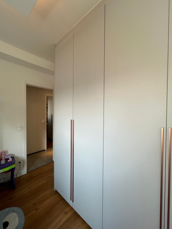 Apartamento para alugar com 3 quartos, 93m² - Foto 2