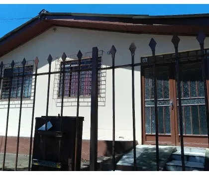Casa a venda na Rua Soldado Alfredo Gonçalves, Alto Boqueirão, Curitiba, PR