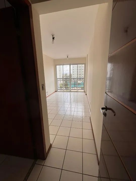 Apartamento à venda com 3 quartos, 97m² - Foto 1