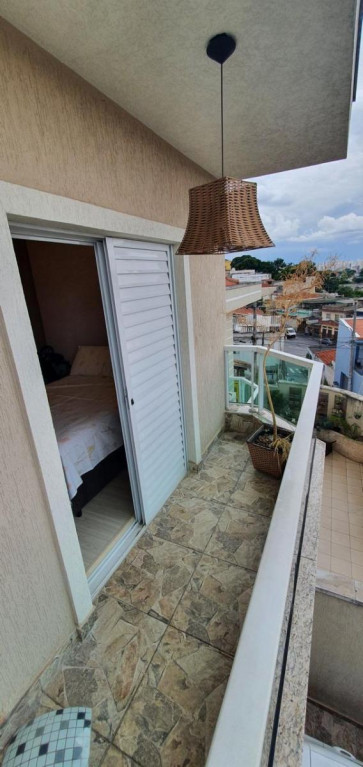 Casa à venda com 2 quartos, 70m² - Foto 2