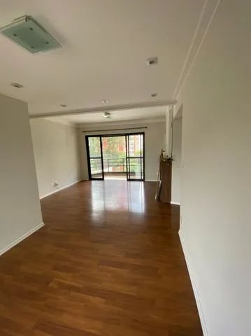 Apartamento à venda com 3 quartos, 110m² - Foto 2