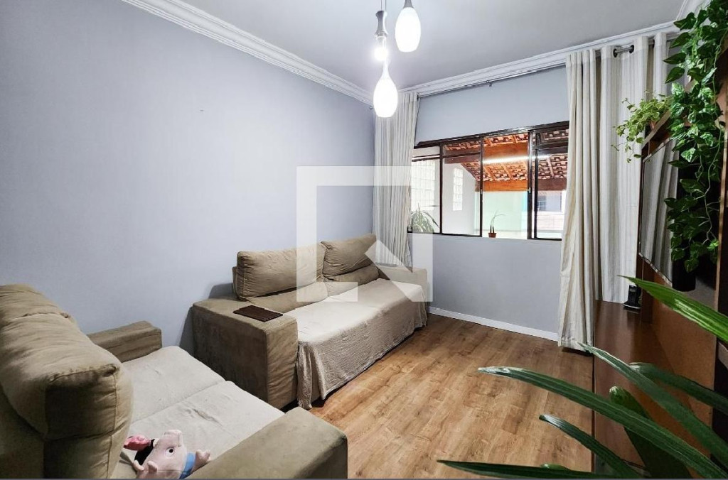 Casa à venda com 2 quartos, 184m² - Foto 1