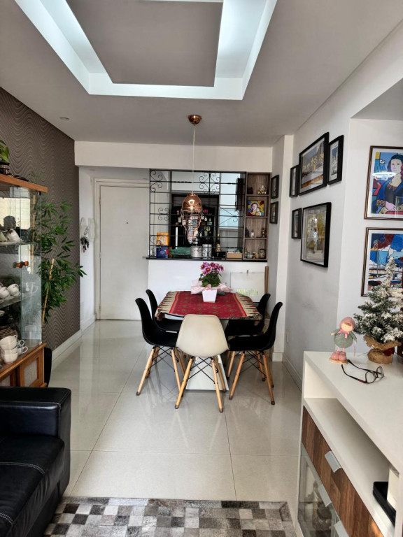 Apartamento à venda com 2 quartos, 59m² - Foto 1