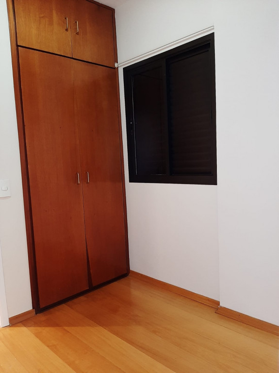 Apartamento à venda com 3 quartos, 144m² - Foto 11