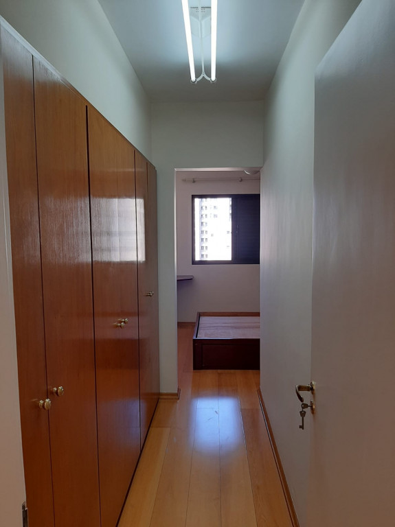 Apartamento à venda com 3 quartos, 144m² - Foto 12