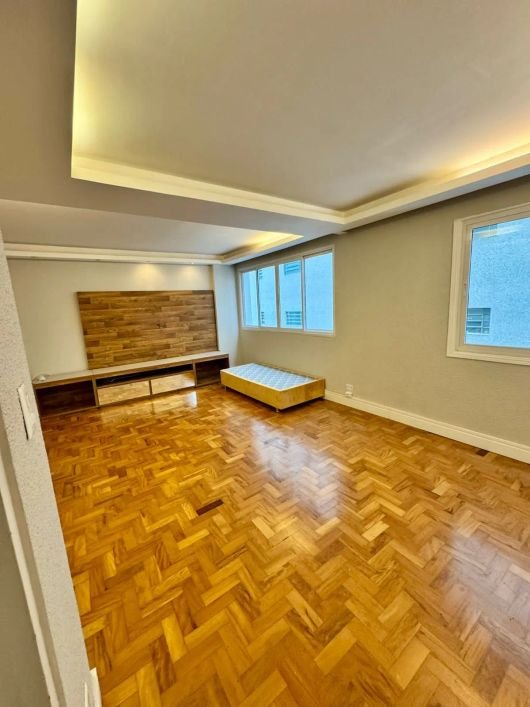 Apartamento à venda com 2 quartos, 91m² - Foto 1