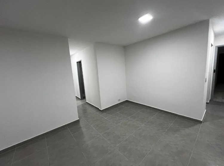 Apartamento à venda com 3 quartos, 82m² - Foto 3