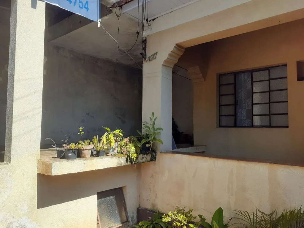 Casa à venda com 2 quartos, 490m² - Foto 2