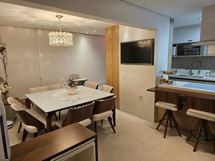 Apartamento à venda com 3 quartos, 92m² - Foto 1