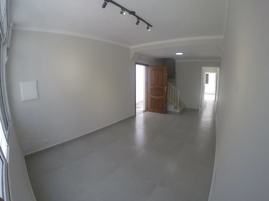 Casa à venda com 3 quartos, 218m² - Foto 3