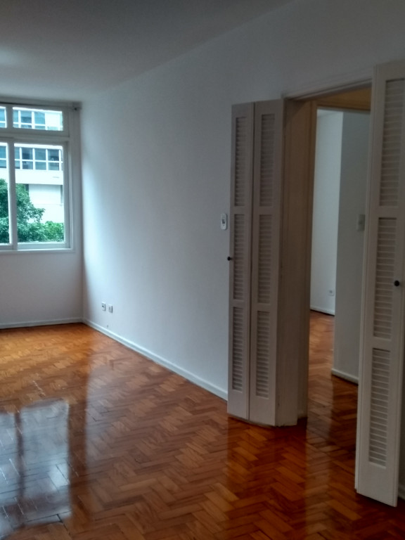 Apartamento à venda e aluguel com 2 quartos, 90m² - Foto 2