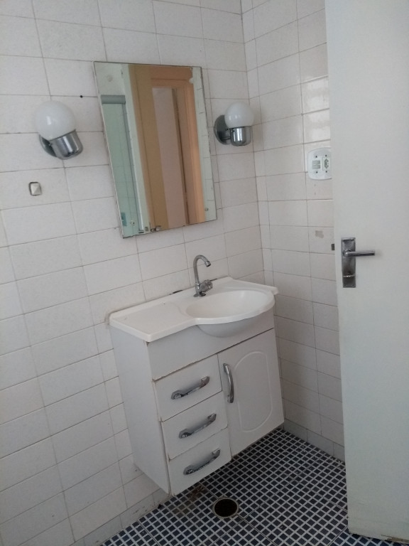 Apartamento à venda e aluguel com 2 quartos, 90m² - Foto 11