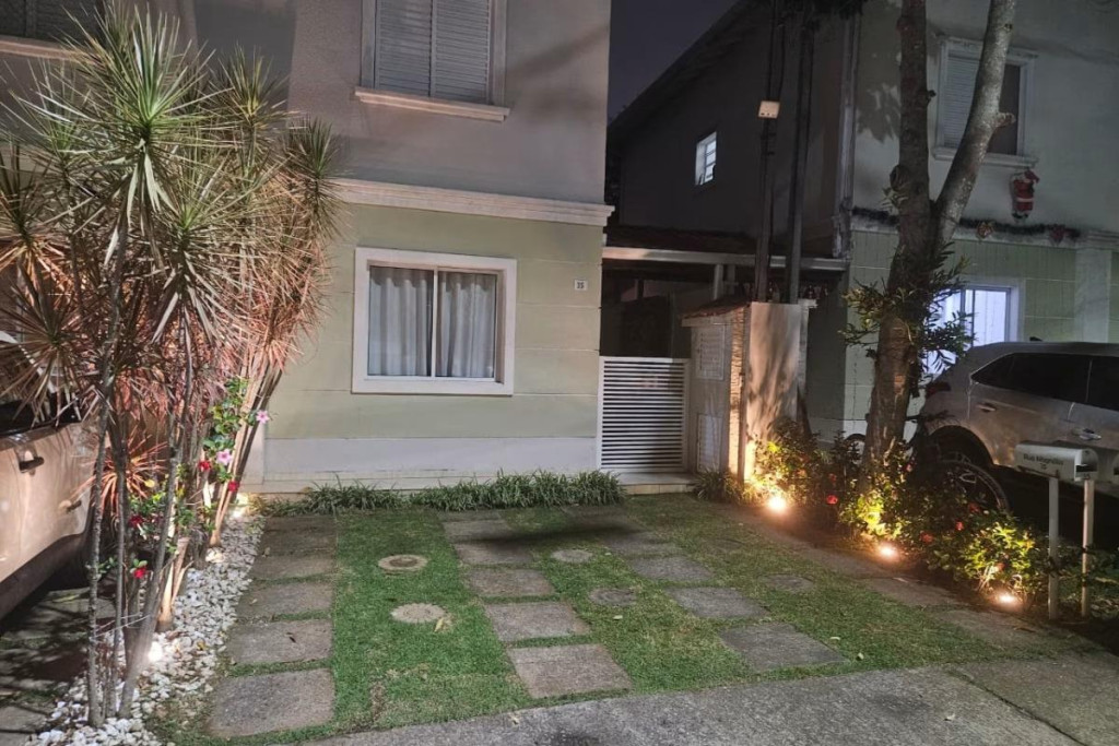 Casa à venda com 2 quartos, 67m² - Foto 2