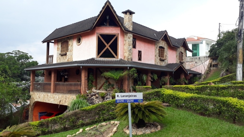 Casa, 4 quartos, 270 m² - Foto 1