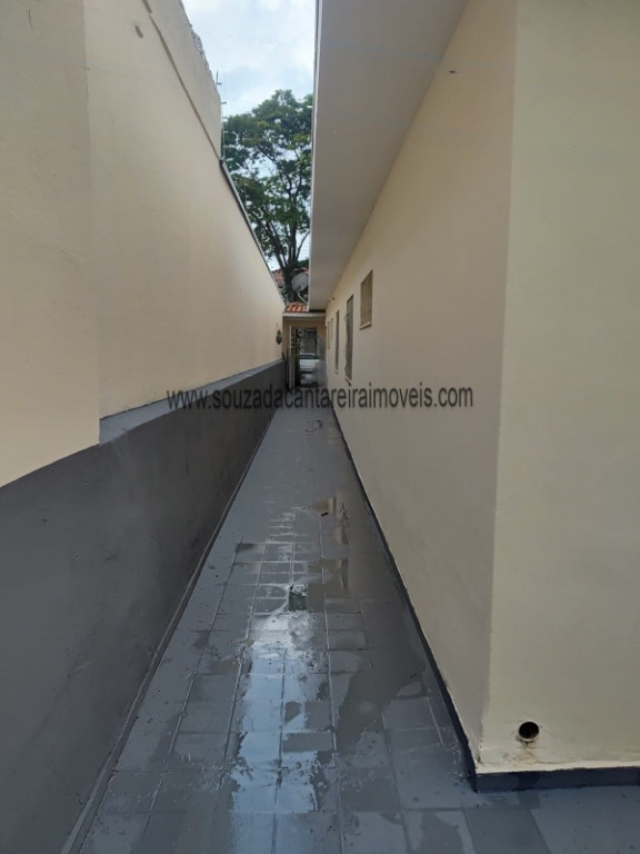 Casa à venda com 3 quartos, 321m² - Foto 3