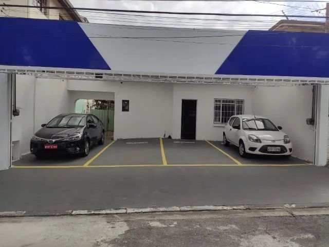 Casa à venda com 3 quartos, 300m² - Foto 1