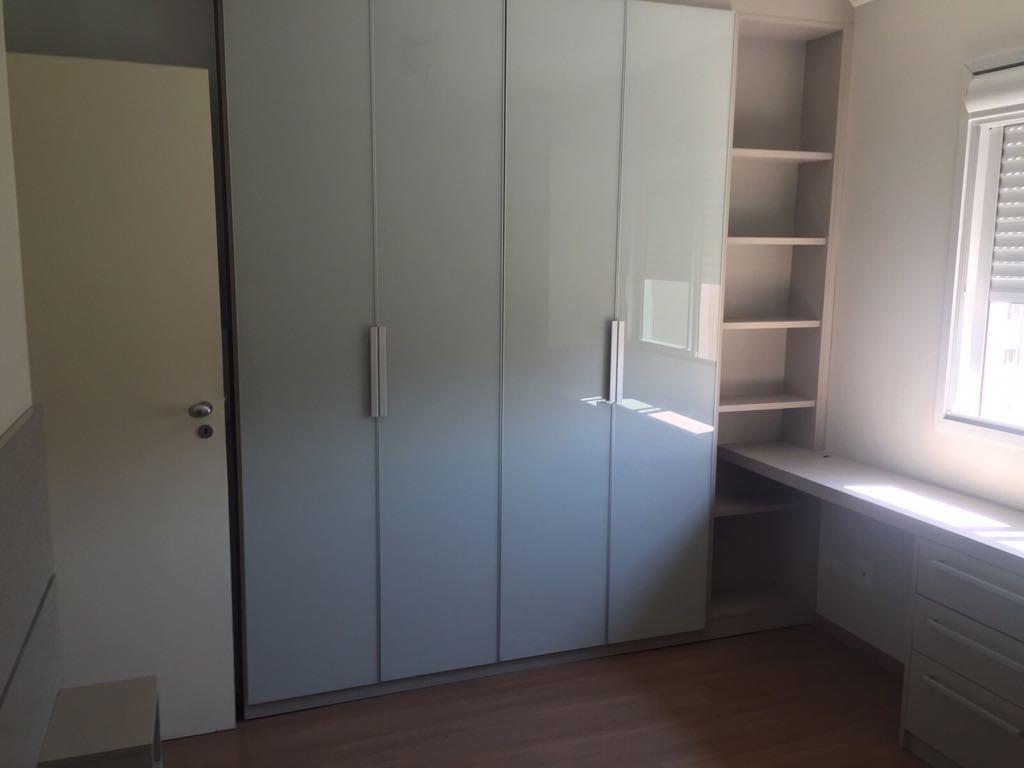 Apartamento à venda com 2 quartos, 62m² - Foto 2