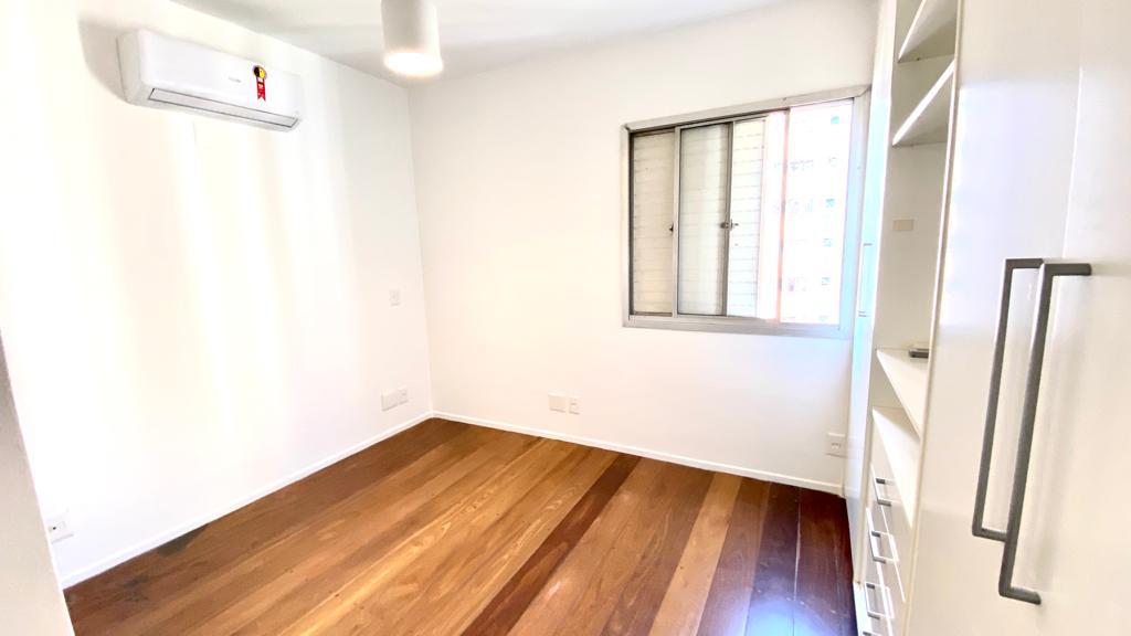 Apartamento à venda com 2 quartos, 114m² - Foto 2