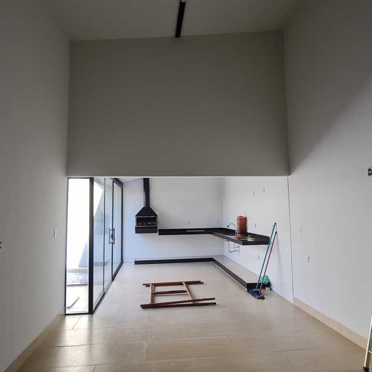 Casa à venda com 4 quartos, 210m² - Foto 15