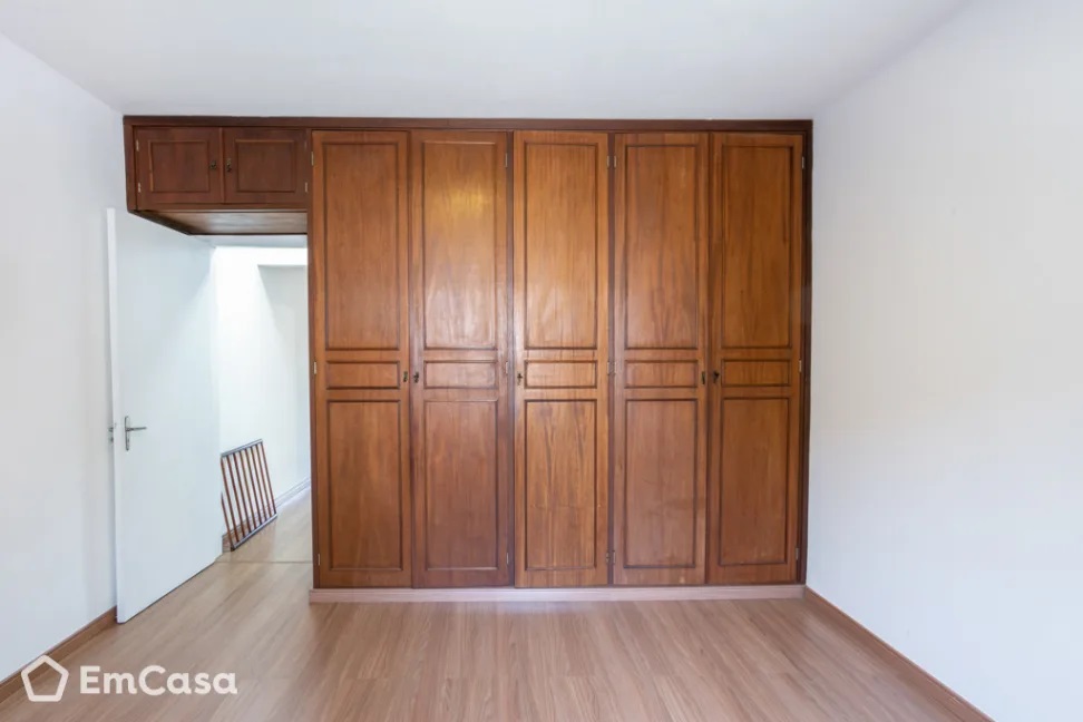 Casa à venda com 2 quartos, 120m² - Foto 4