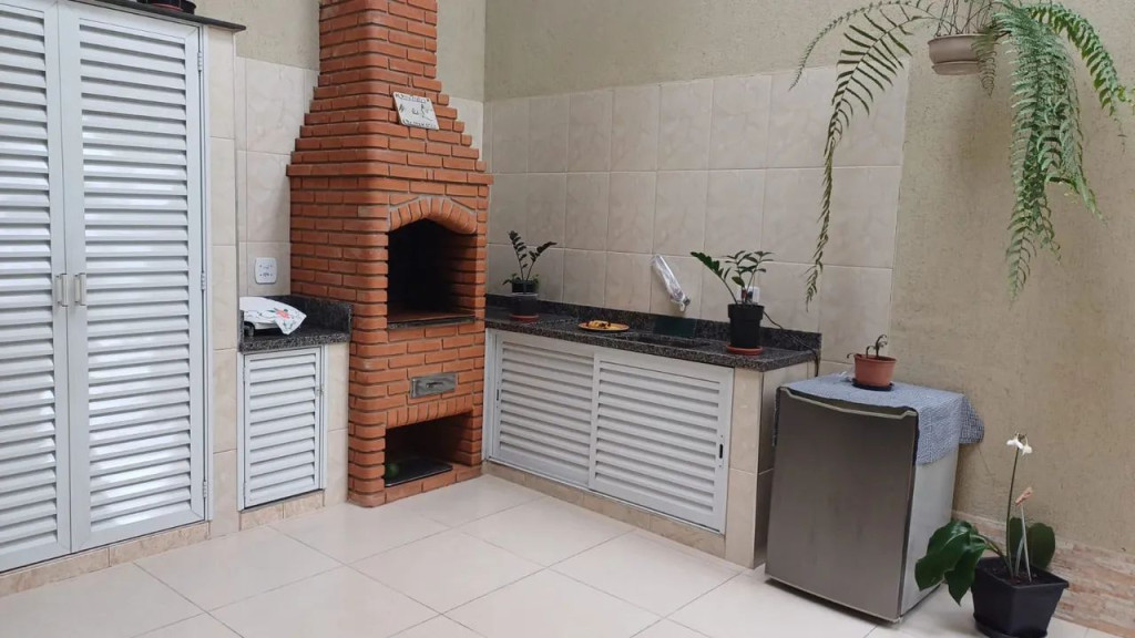 Casa, 3 quartos, 161 m² - Foto 1