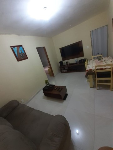 Casa à venda com 2 quartos, 65m² - Foto 2