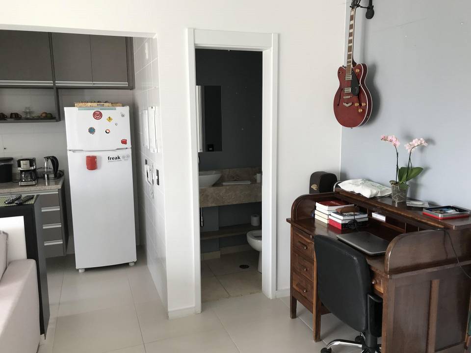 Apartamento à venda com 1 quarto, 47m² - Foto 2