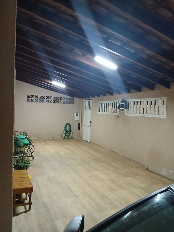 Casa, 3 quartos, 200 m² - Foto 2