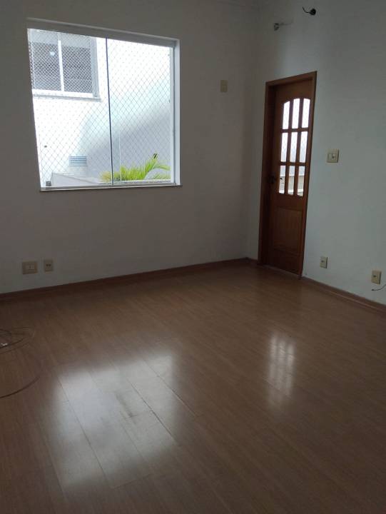 Apartamento à venda com 2 quartos, 74m² - Foto 2