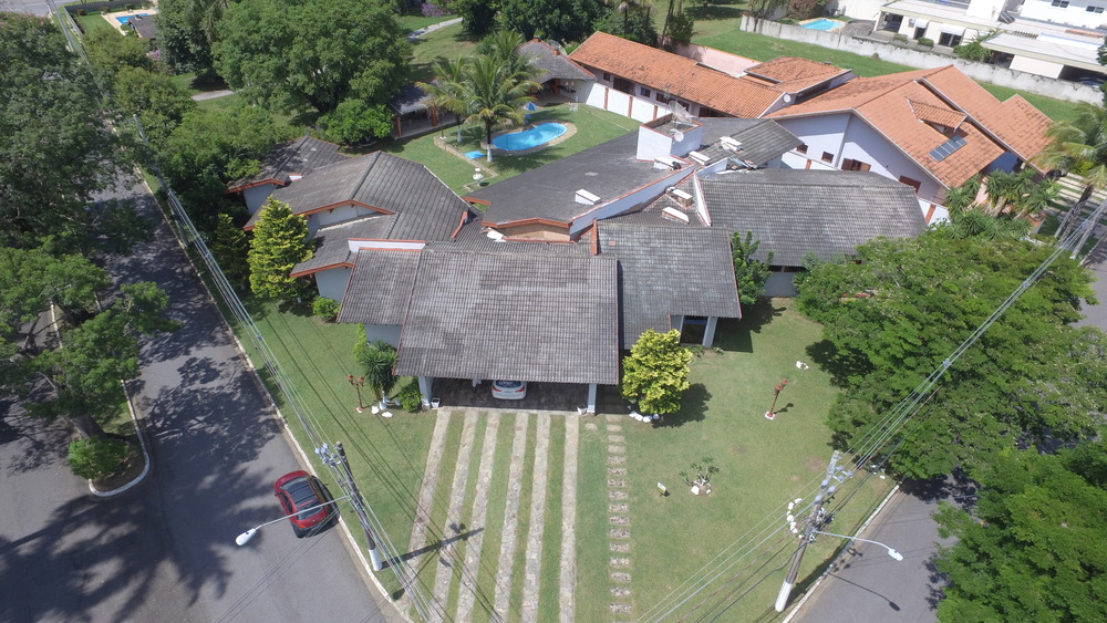 Casa de Condomínio à venda e aluguel com 5 quartos, 780m² - Foto 1