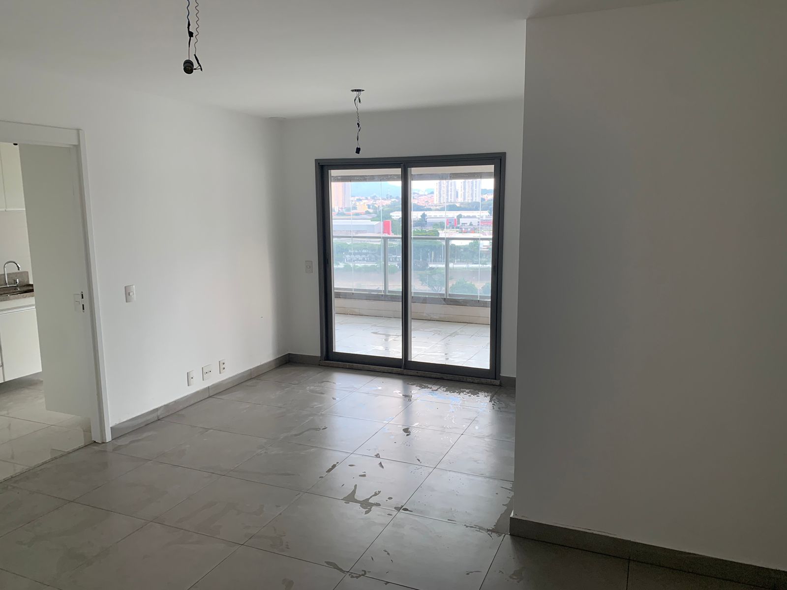 Apartamento à venda com 3 quartos, 147m² - Foto 2