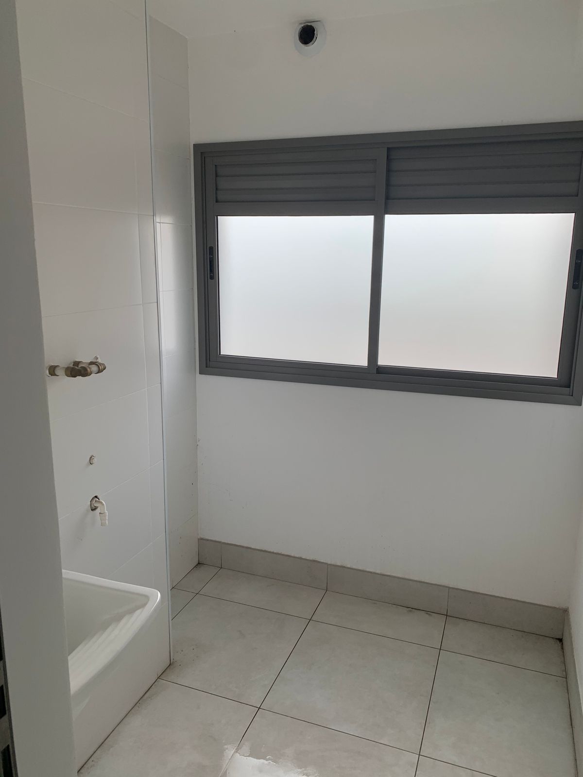 Apartamento à venda com 3 quartos, 147m² - Foto 4
