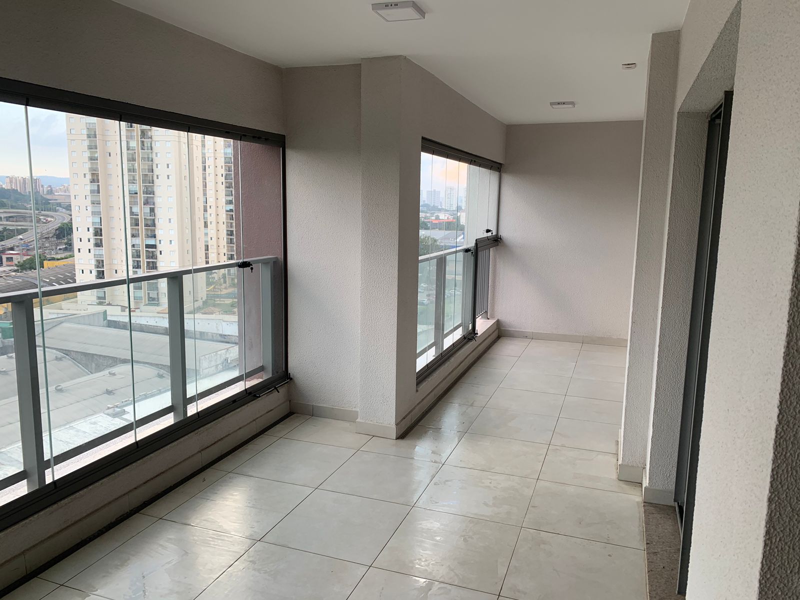 Apartamento à venda com 3 quartos, 147m² - Foto 9