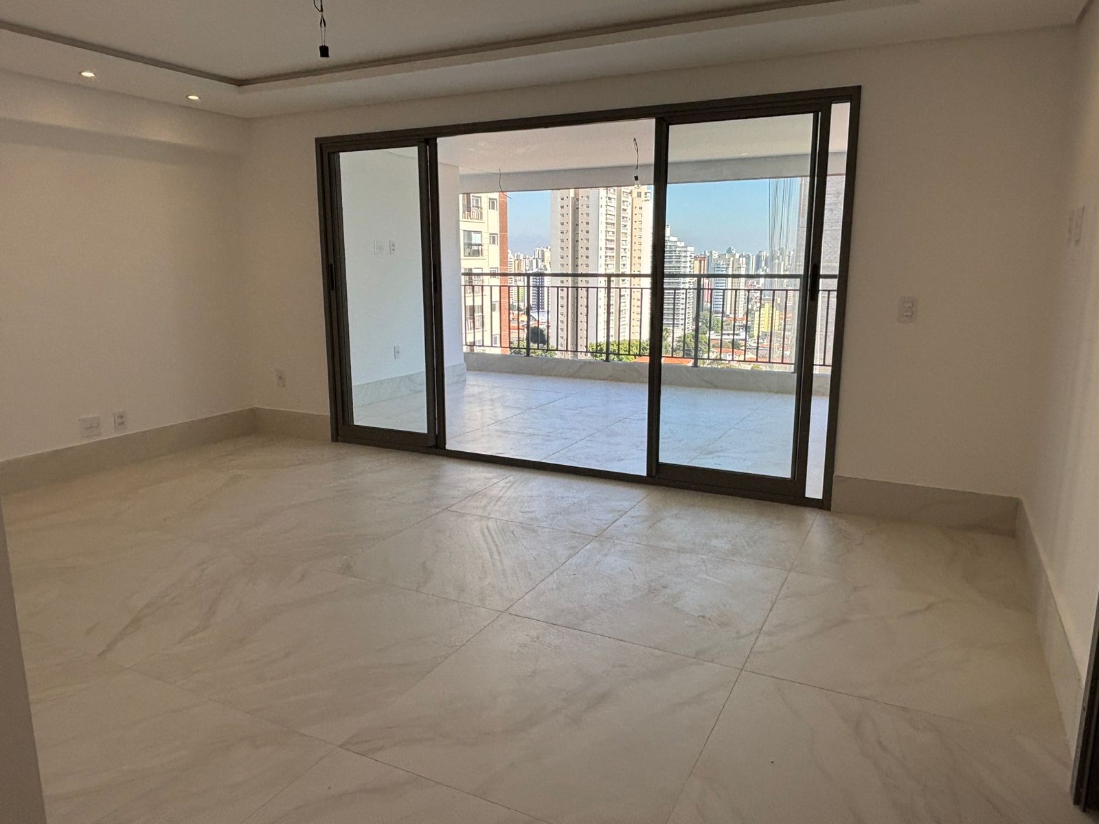 Apartamento, 3 quartos, 125 m² - Foto 2