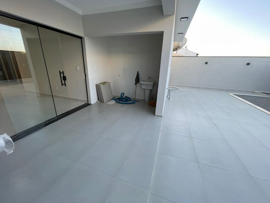 Casa à venda com 3 quartos, 250m² - Foto 11