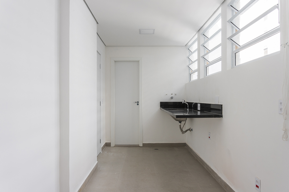 Apartamento à venda com 3 quartos, 209m² - Foto 1