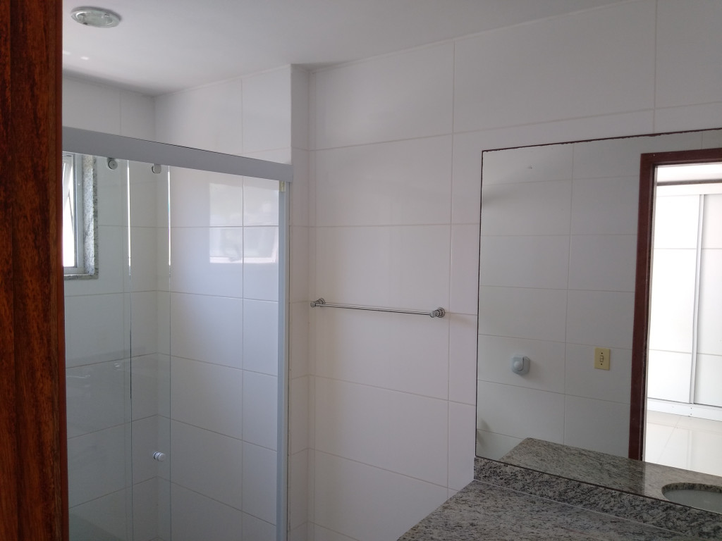 Casa à venda com 4 quartos, 175m² - Foto 2